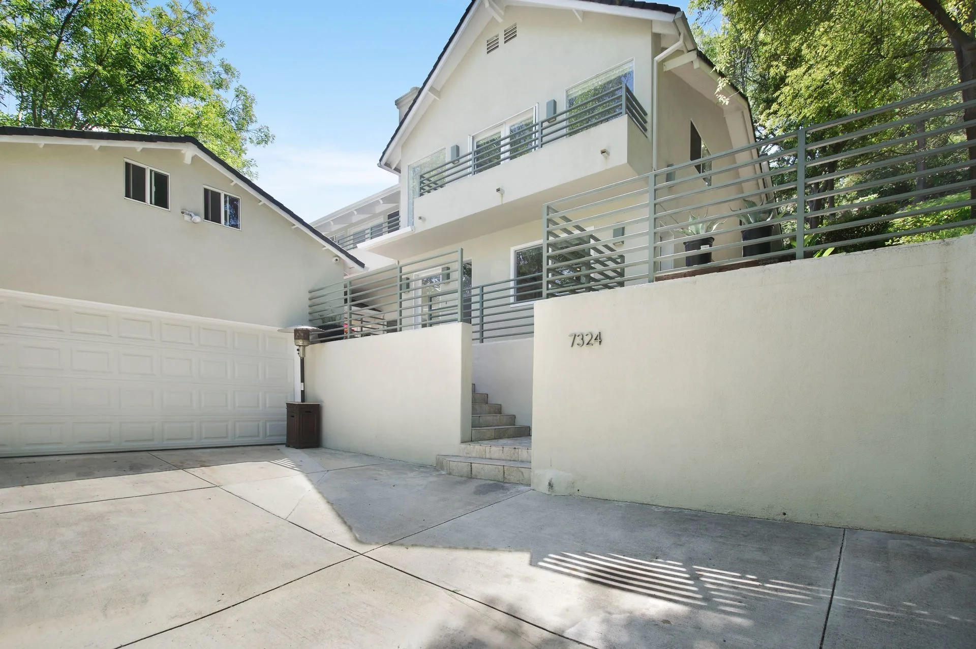 7324 Woodrow Wilson, Hollywood , California 90046